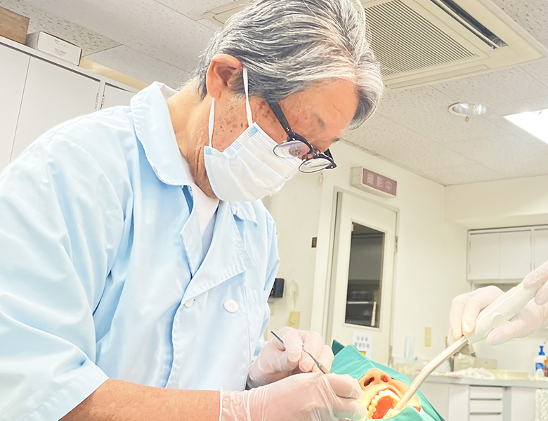 茗荷谷駅徒歩2分の歯医者｜佐藤歯科医院の入れ歯治療